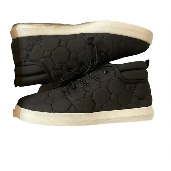 Sun + Stone Quilted Black Sneakers NEW Size 11.5 - Picture 5 of 7